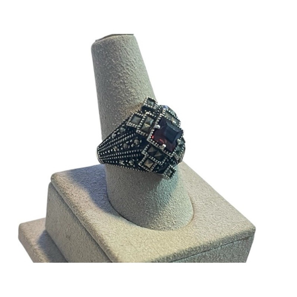 Judith Jack Garnet Marcasite Sterling Silver Ring Size 7